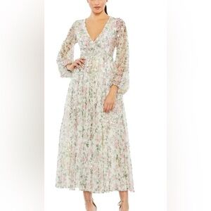 Sz 10 NWT Mac Duggal Sequined Floral Dress